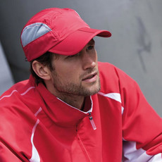 cappellino personalizzato sport