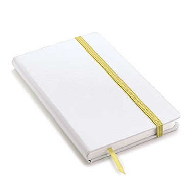 Quaderno bianco con pagine a righe