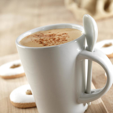 Tazza e cucchiaino in porcellana colore bianco